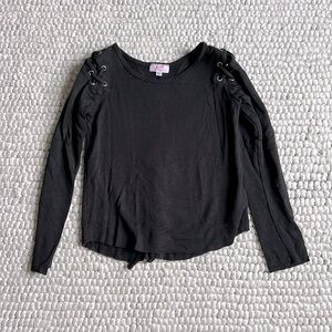 Sofi lightweight girls laced sweatshirt black 6x EUC